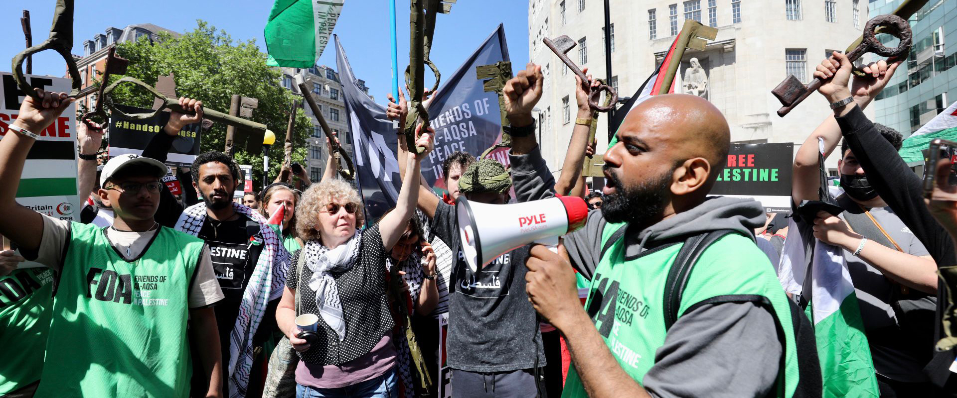 Volunteer at the March for Palestine (Leicester) – 19 April 2026